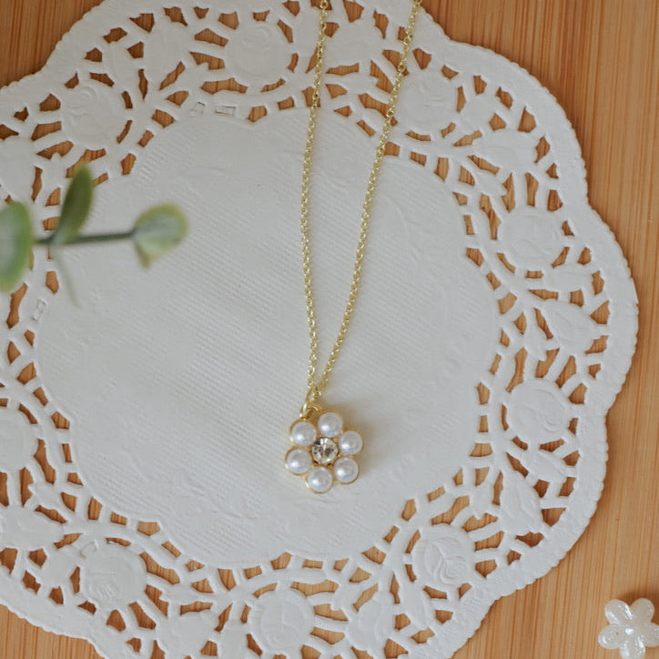 Bloom Necklace